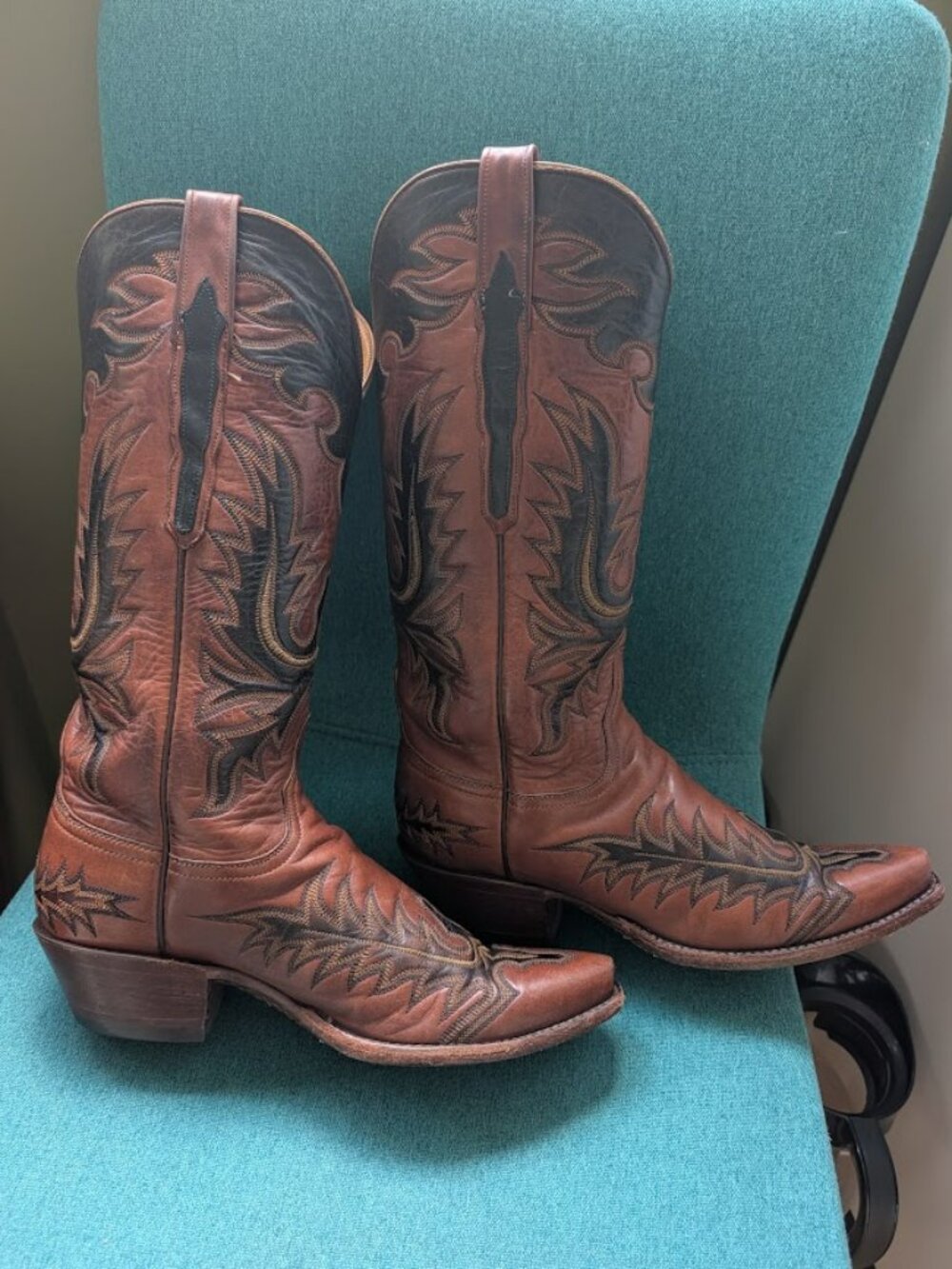 Lucchese Classics Cowboy Boots Tan/Cognac leather M7.5 / W9